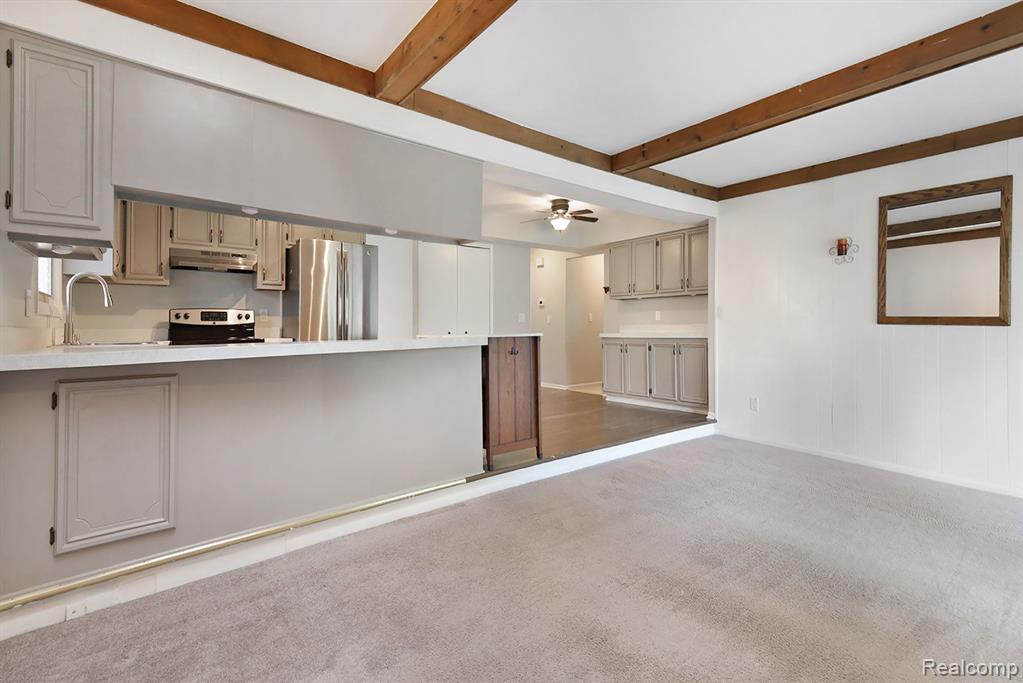 5392 Orchard Crest Drive, Troy, MI 48085 — Photo 6