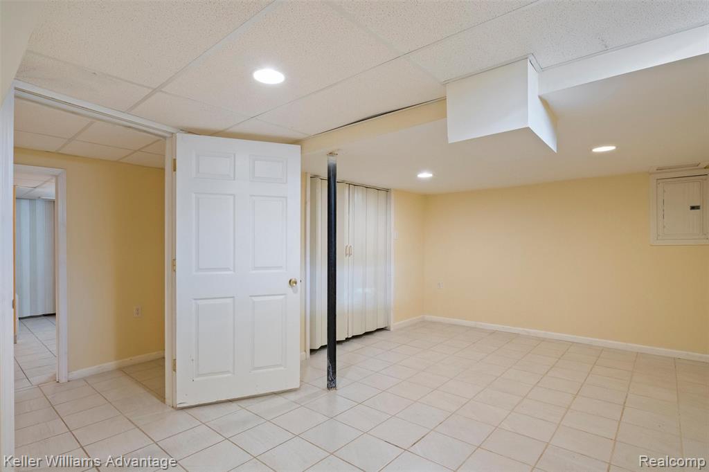 44528 WHITMAN Avenue, Canton, MI 48187 — Photo 26