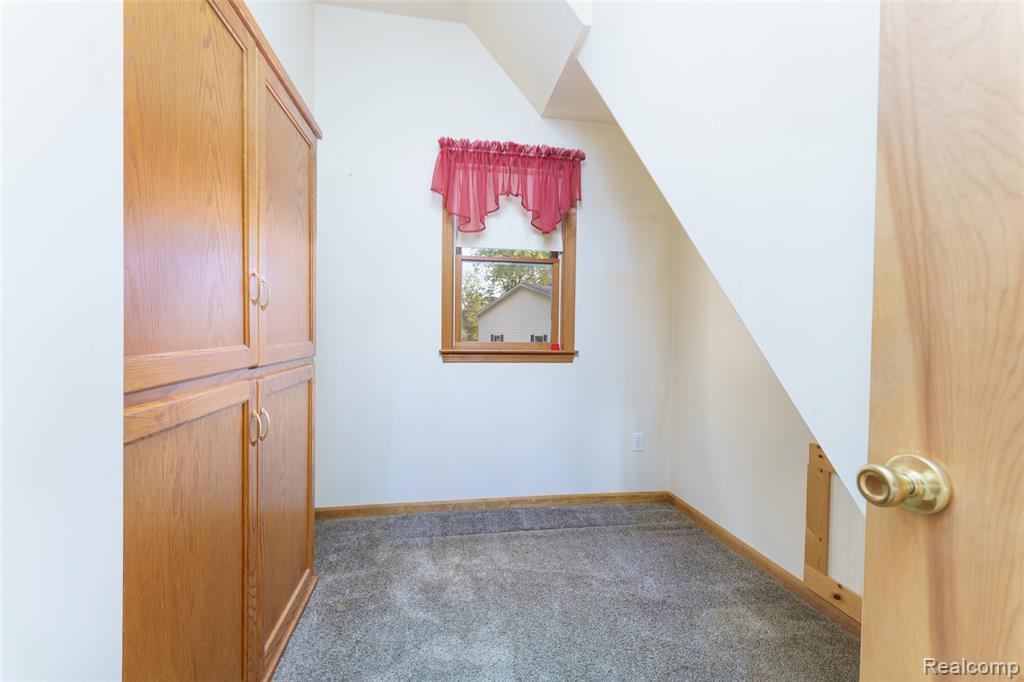 5430 E Columbia Road, Webberville, MI 48892 — Photo 6