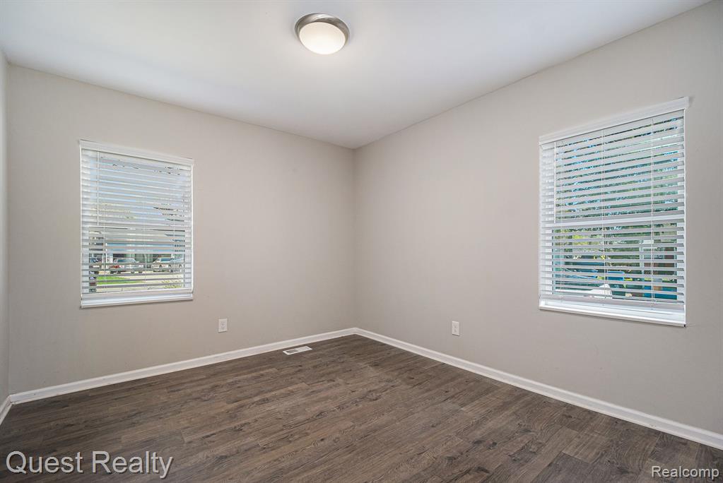 9489 PORTAGE Trail, White Lake, MI — Photo 15