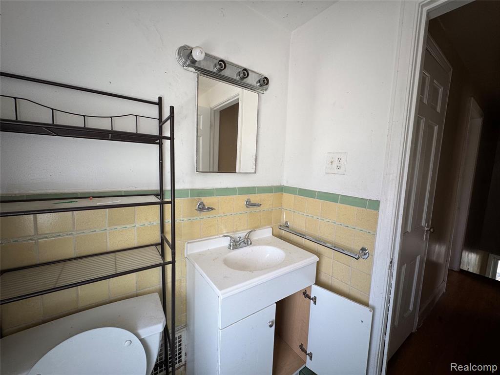 9710 Courville Street, Detroit, MI 48224 — Photo 19