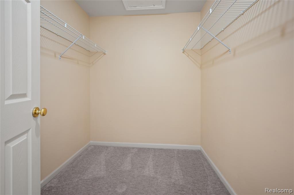 730 Amberly Drive, C, Waterford, MI 48328 — Photo 17