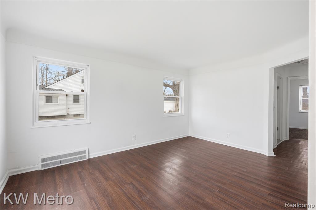 19848 Winston Street, Detroit, MI 48219 — Photo 4