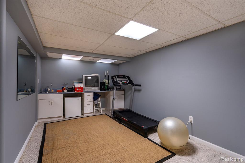 6228 ATKINS Drive, Troy, MI 48085 — Photo 22