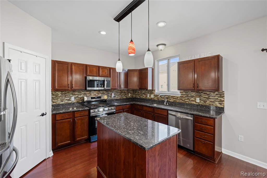 42613 Meridian Drive, Sterling Heights, MI 48313 — Photo 9