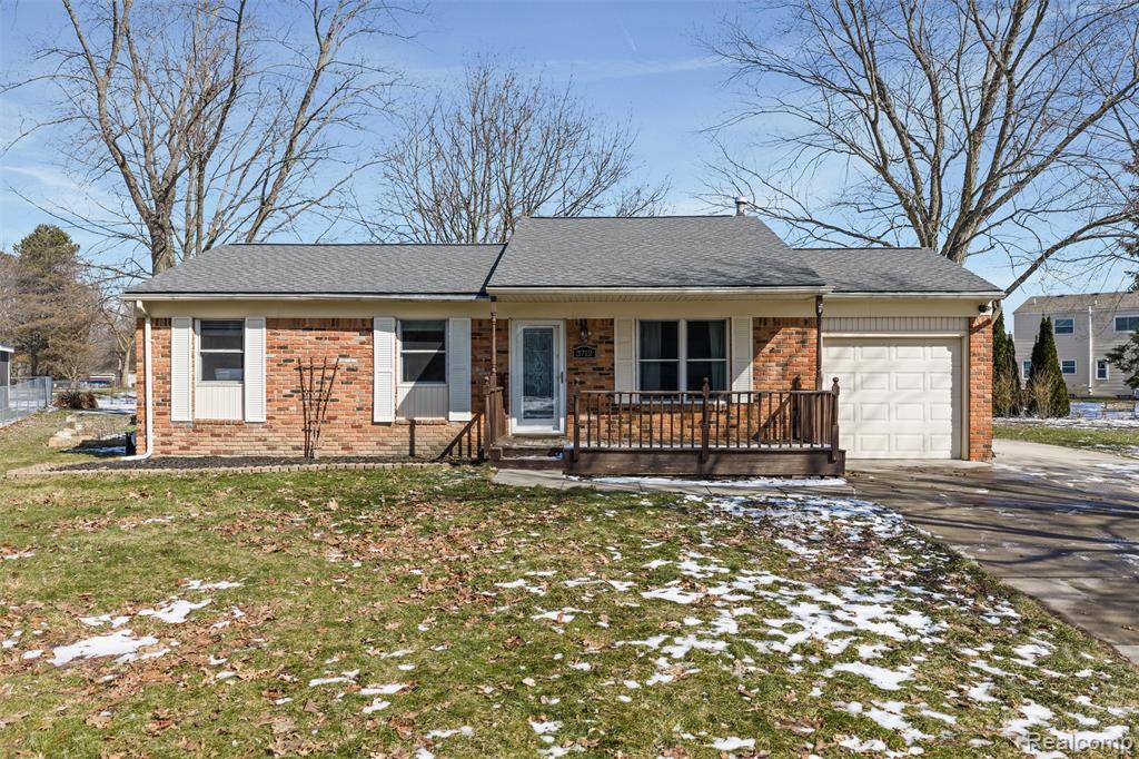 3712 Summit Court, Wixom, MI 48393 — front exterior