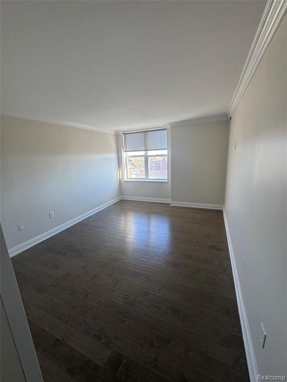 250 E Harbortown Drive, 905, Detroit, MI 48207 — Photo 21