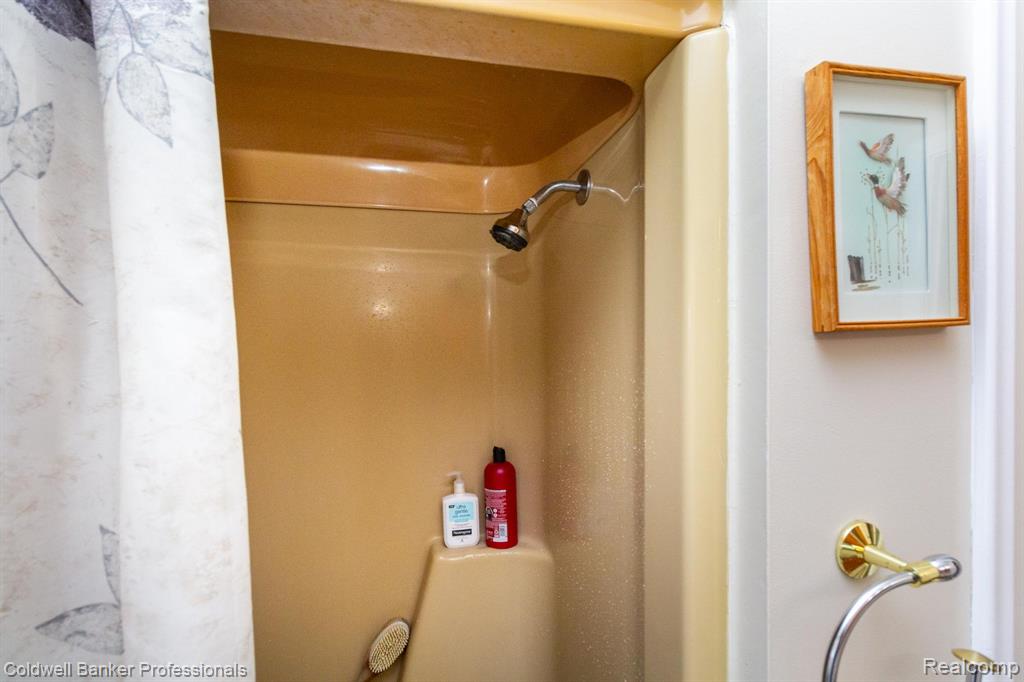 2809 Galway Bay Drive, Metamora, MI 48455 — Photo 24