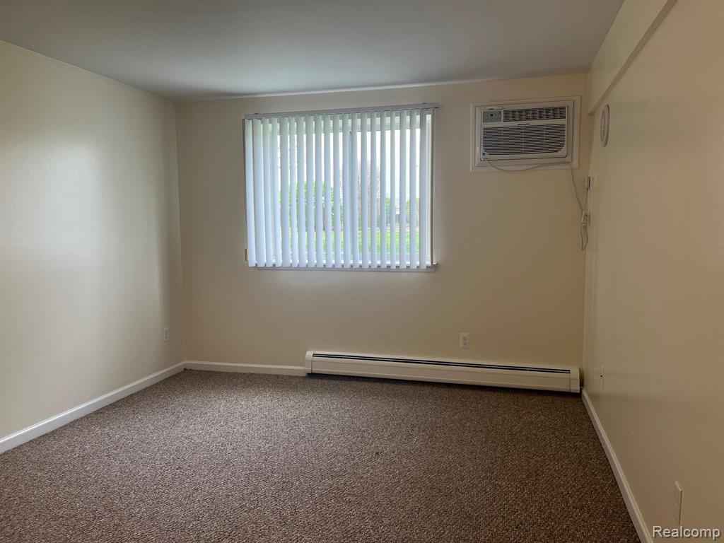 7346 CENTRAL Street, 2, Westland, MI — Photo 4