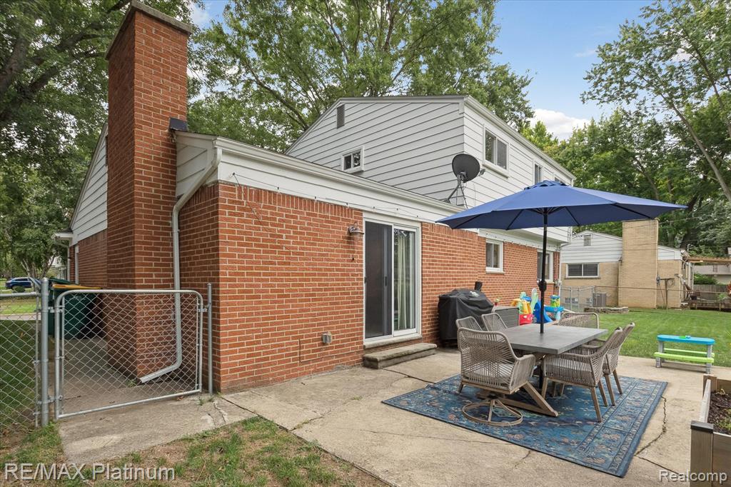 572 Old Creek Drive, Saline, MI 48176 — Photo 41