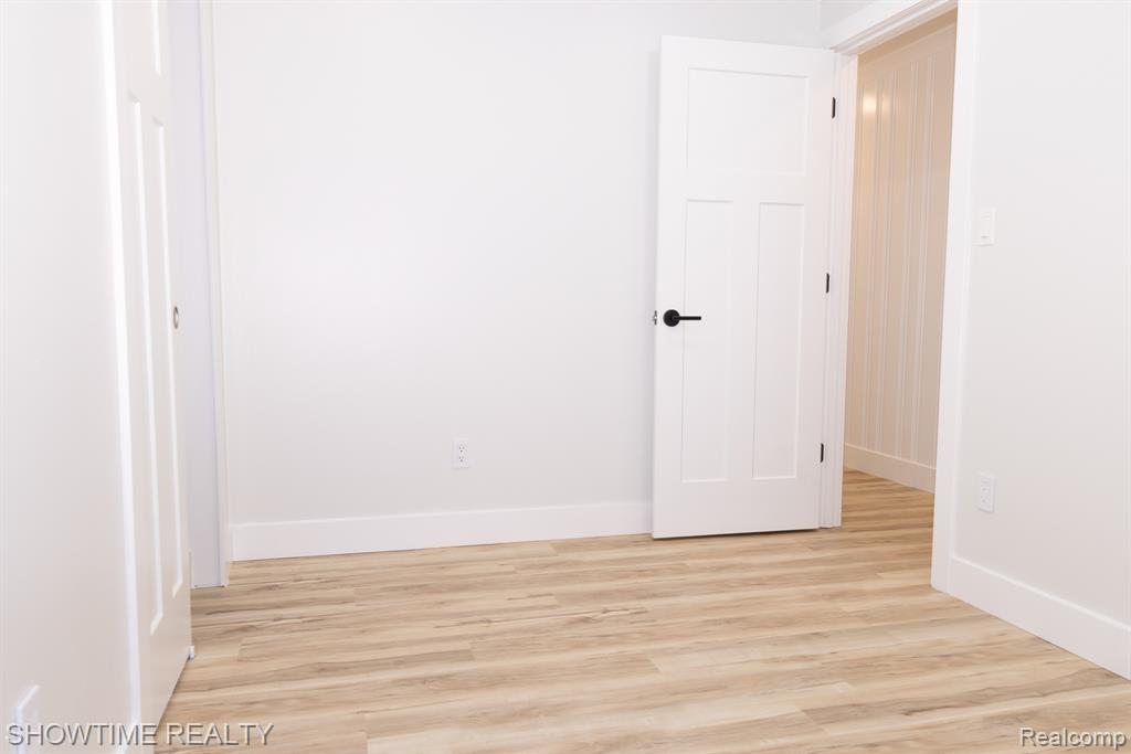 45626 Wakefield Street, Shelby Twp, MI 48317 — Photo 17