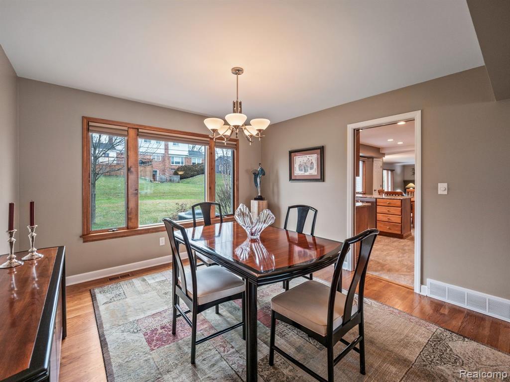 5562 ABINGTON Road, West Bloomfield, MI — Photo 16