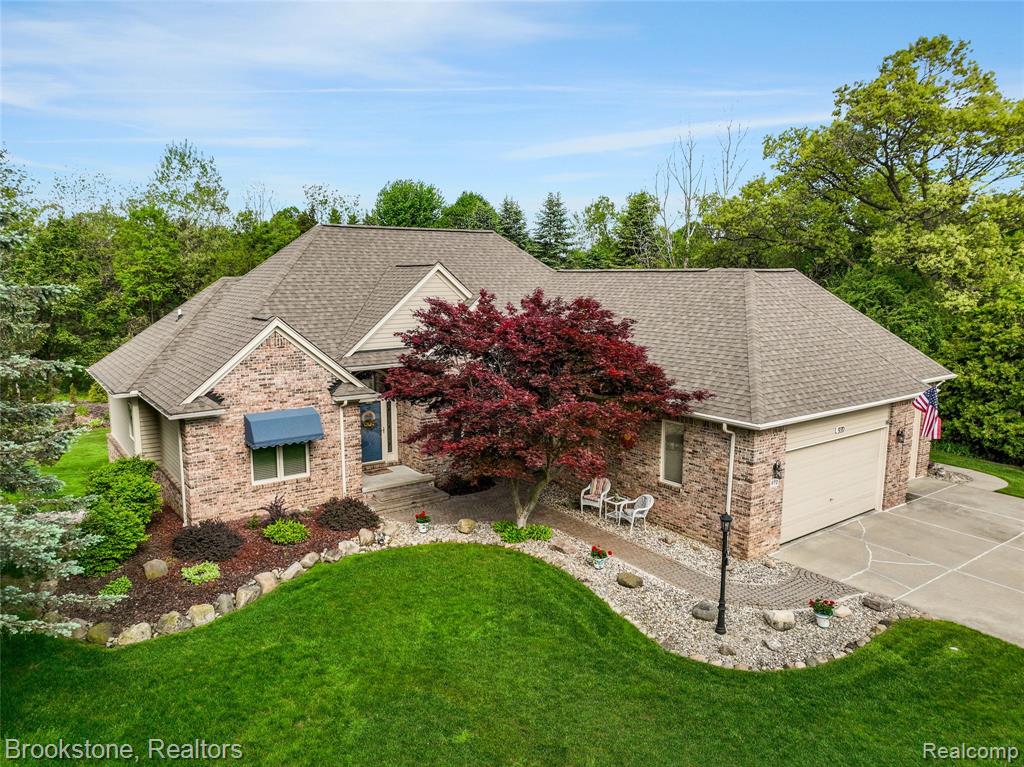 970 Moldovia Drive, White Lake, MI — Photo 2
