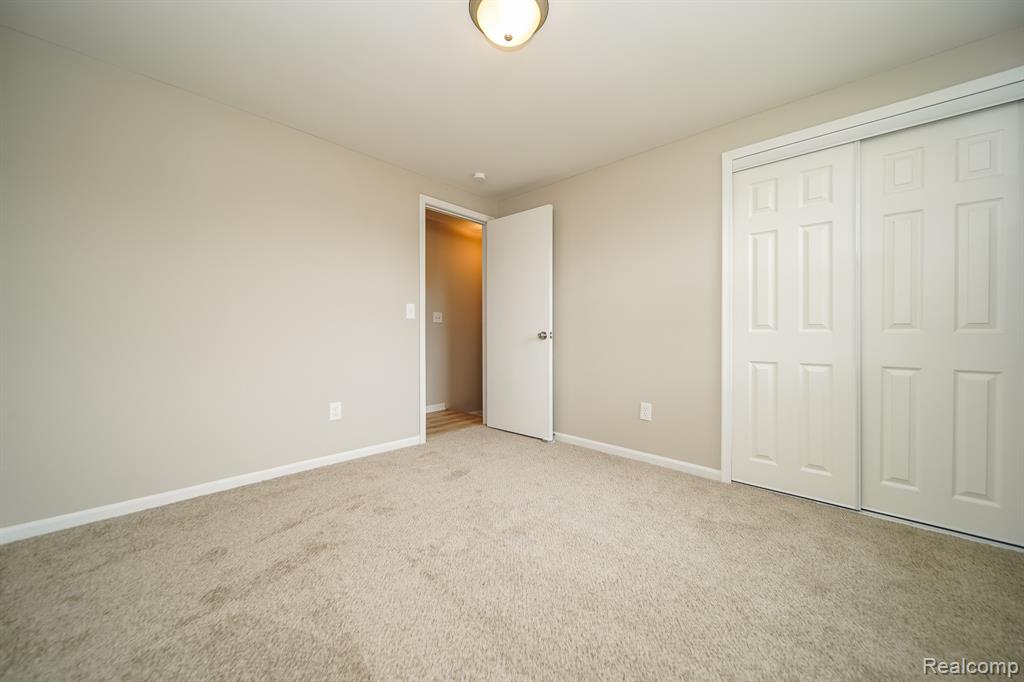51784 Julies Drive, Clinton Twp, MI 48047 — Photo 41