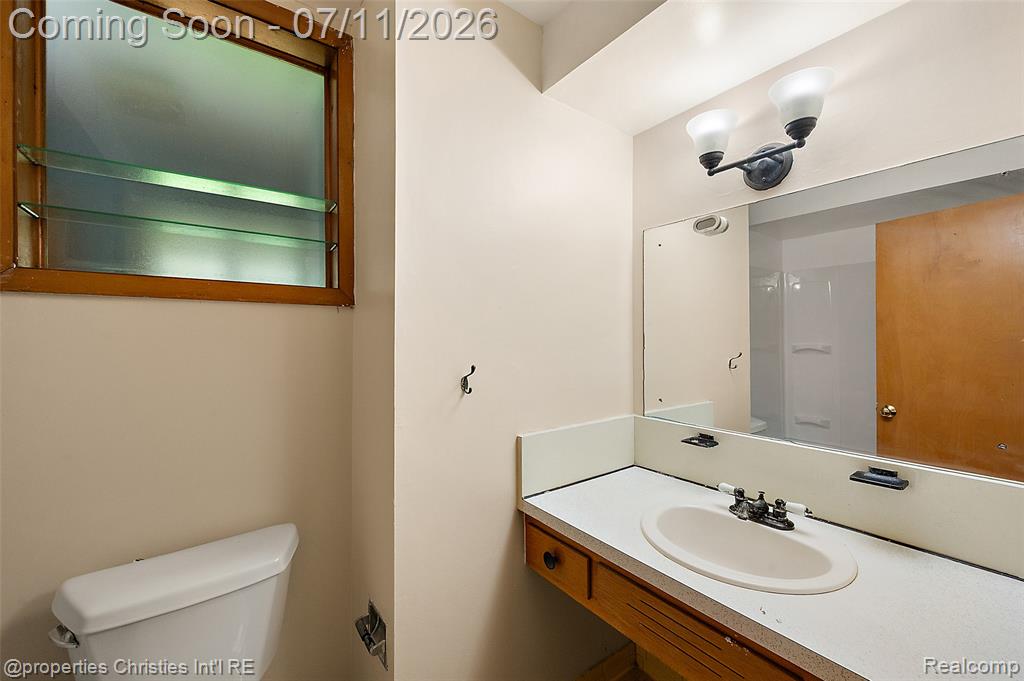 9961 Merriman Road, Livonia, MI 48150 — Photo 15
