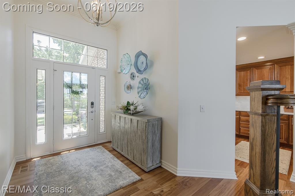 980 Sunset Drive, Waterford, MI 48328 — Photo 17
