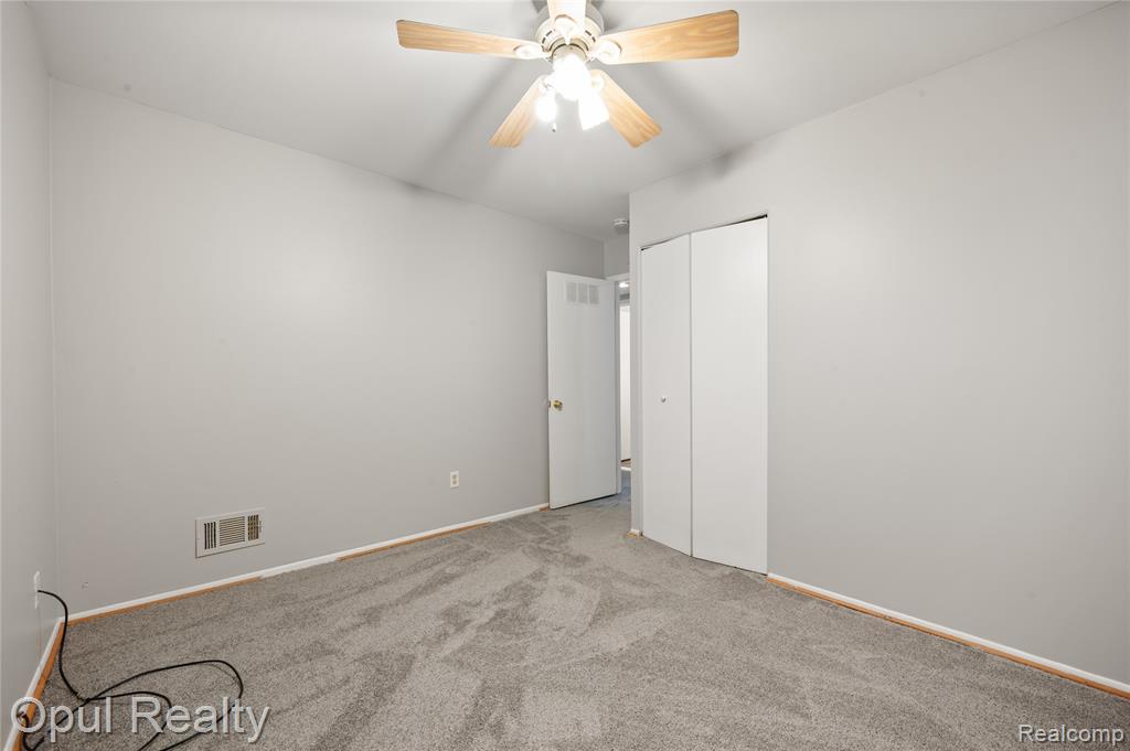 4845 Dudley Street, Dearborn Heights, MI 48125 — Photo 12