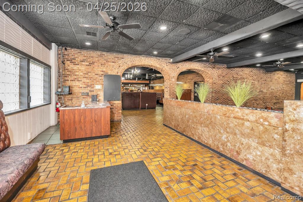 17420 E Warren, Detroit, MI 48224 — Photo 9