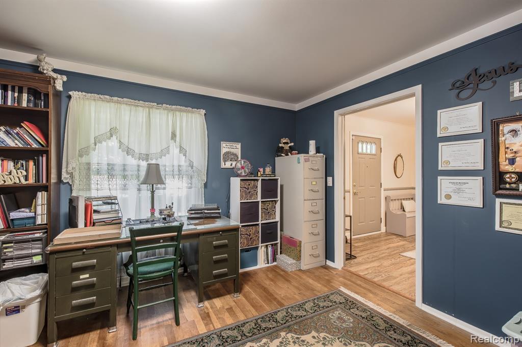 4154 Knollwood Drive, Grand Blanc, MI 48439 — Photo 26