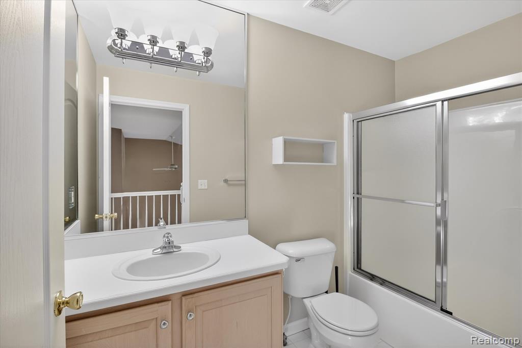 606 Shady Maple Drive, Wixom, MI 48393 — Photo 27