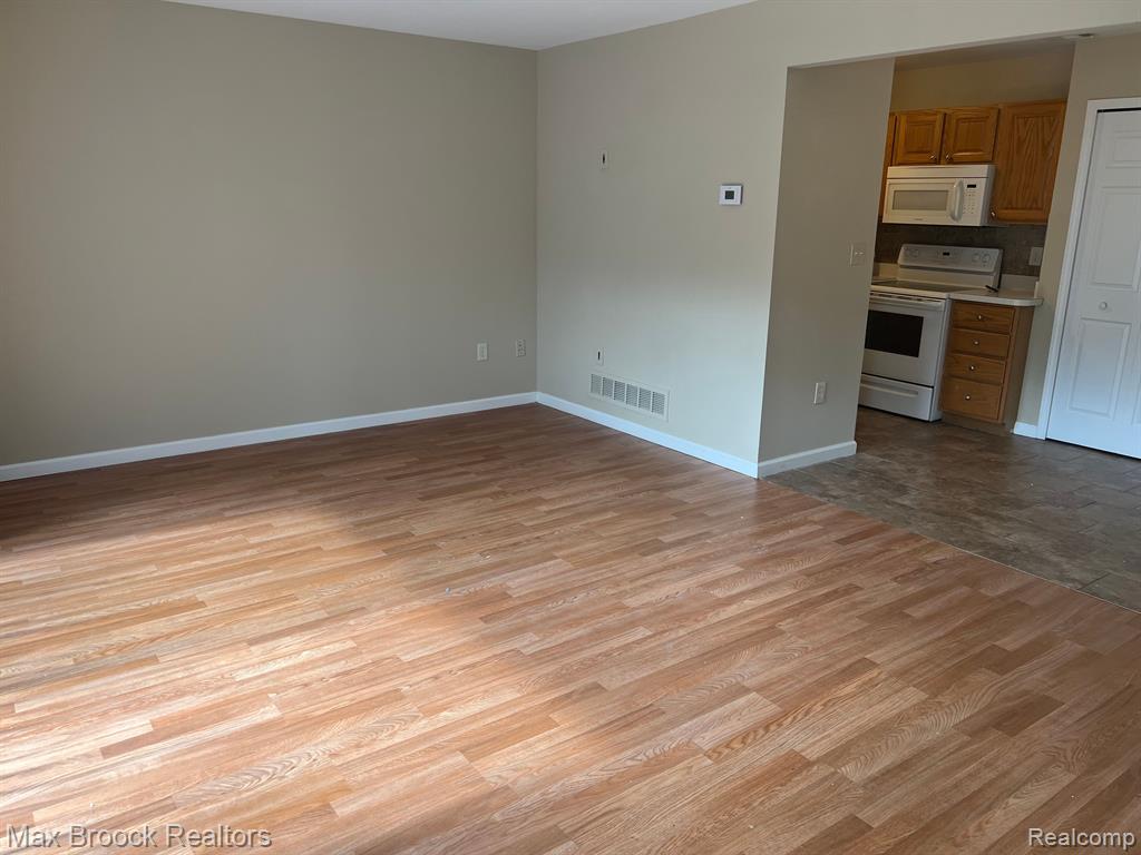50432 BAY Run S, Chesterfield, MI 48047 — Photo 13