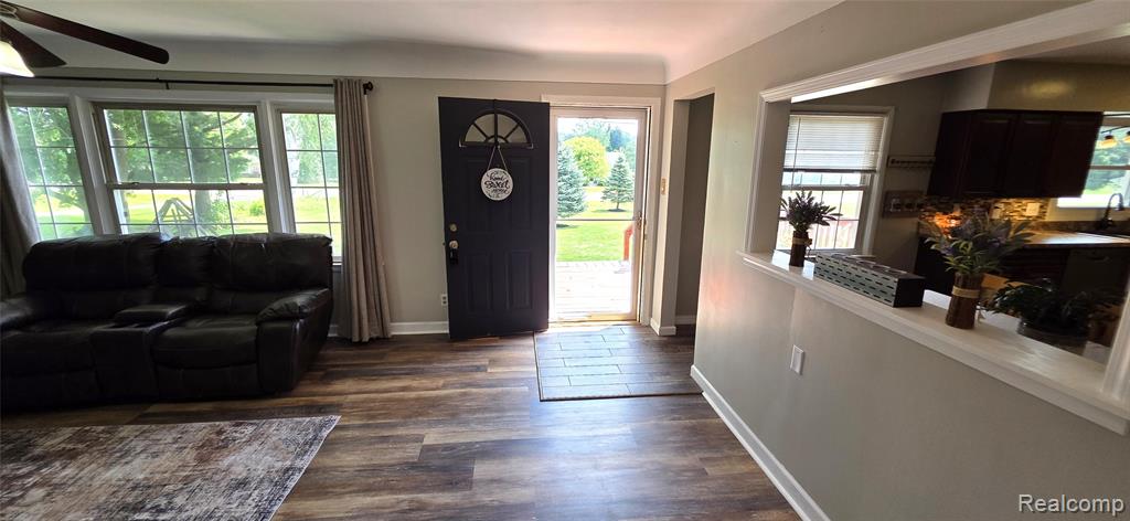 6123 N Seymour Road, Flushing, MI 48433 — Photo 5