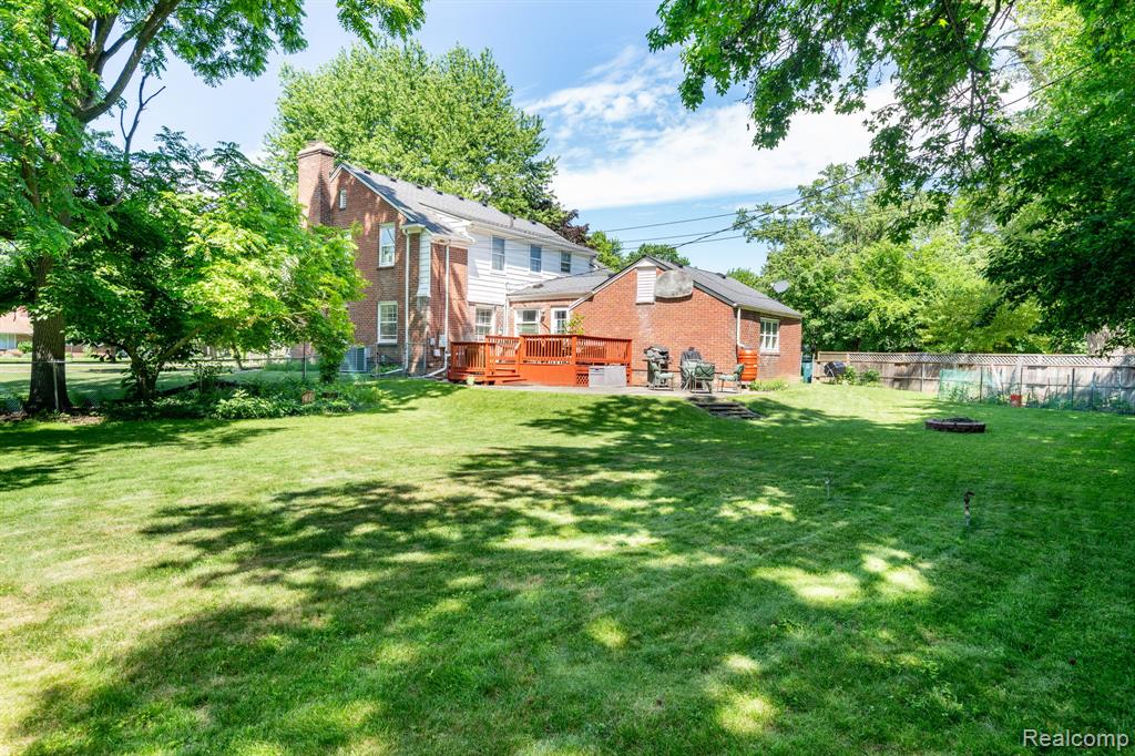 28090 Sunset Boulevard W, Lathrup Village, MI 48076 — Photo 38