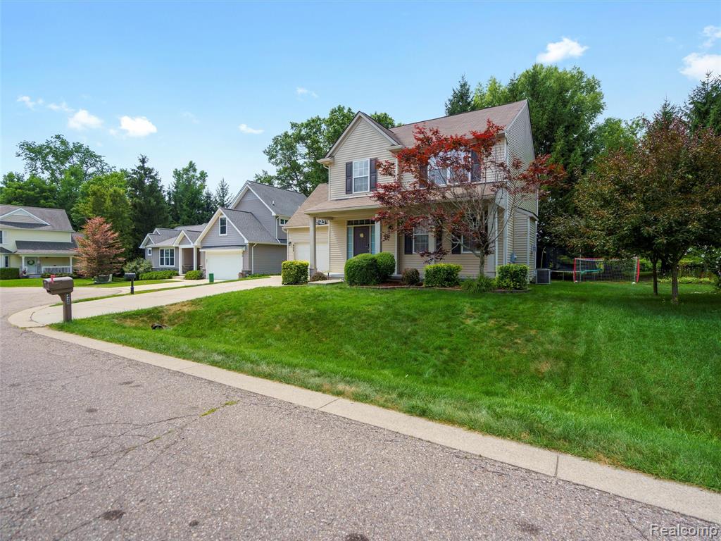 428 Newton Court, Lake Orion, MI 48362 — Photo 3