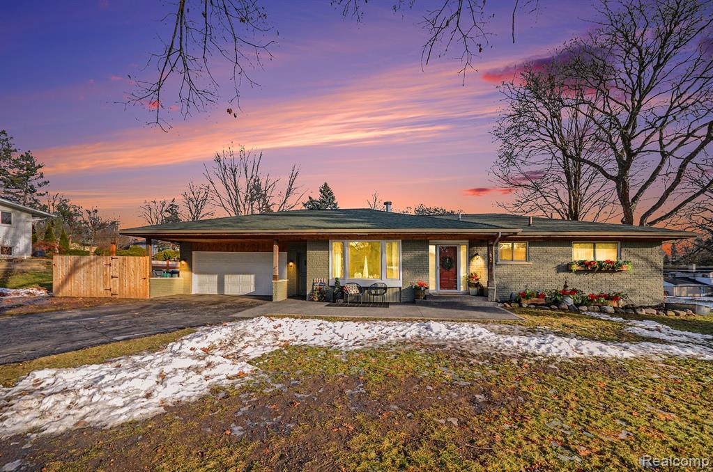 6622 Houghten Drive, Troy, MI 48098 — Photo 2