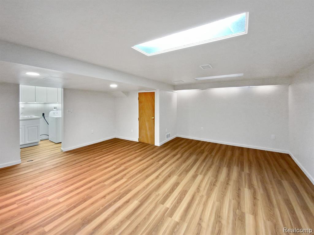 2887 BAYLIS Drive, Ann Arbor, MI 48108 — Photo 22