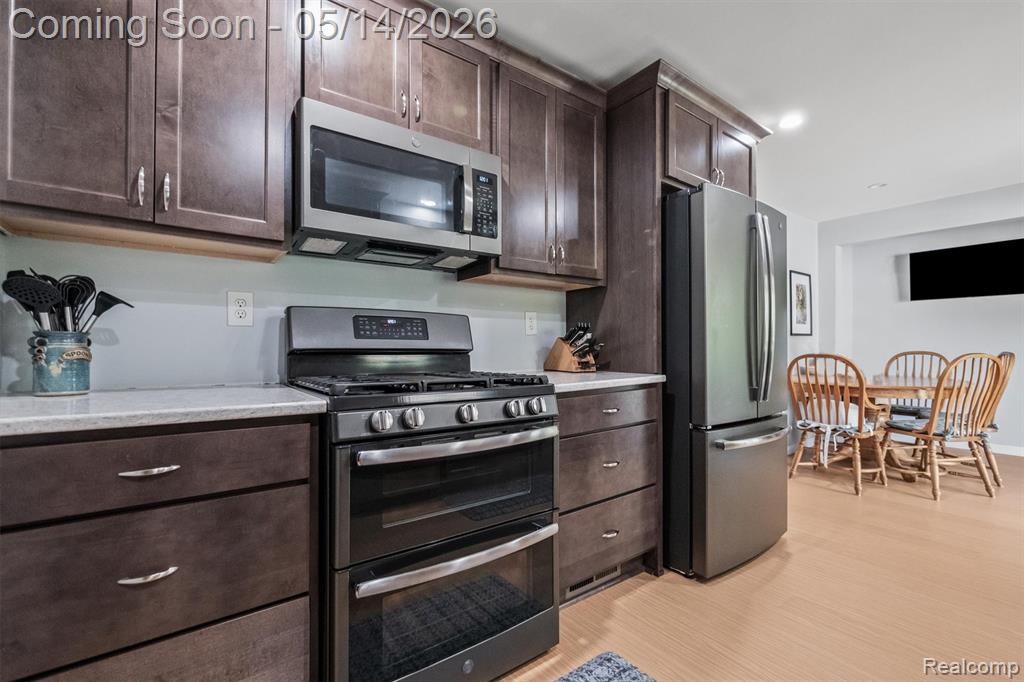 3469 Taylor Court, Auburn Hills, MI 48326 — Photo 7