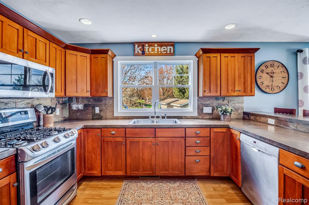 4538 SHELDON OAK Court, Hudsonville, MI 49426 — Photo 10