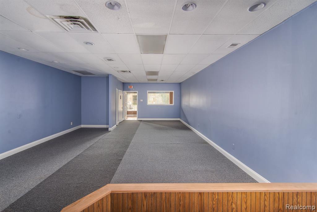5574 COOLEY LAKE Road, Waterford, MI 48327 — Photo 17