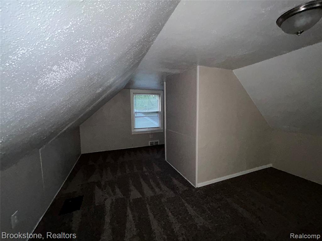 7243 Dacosta, Redford, MI 48239 — Photo 25