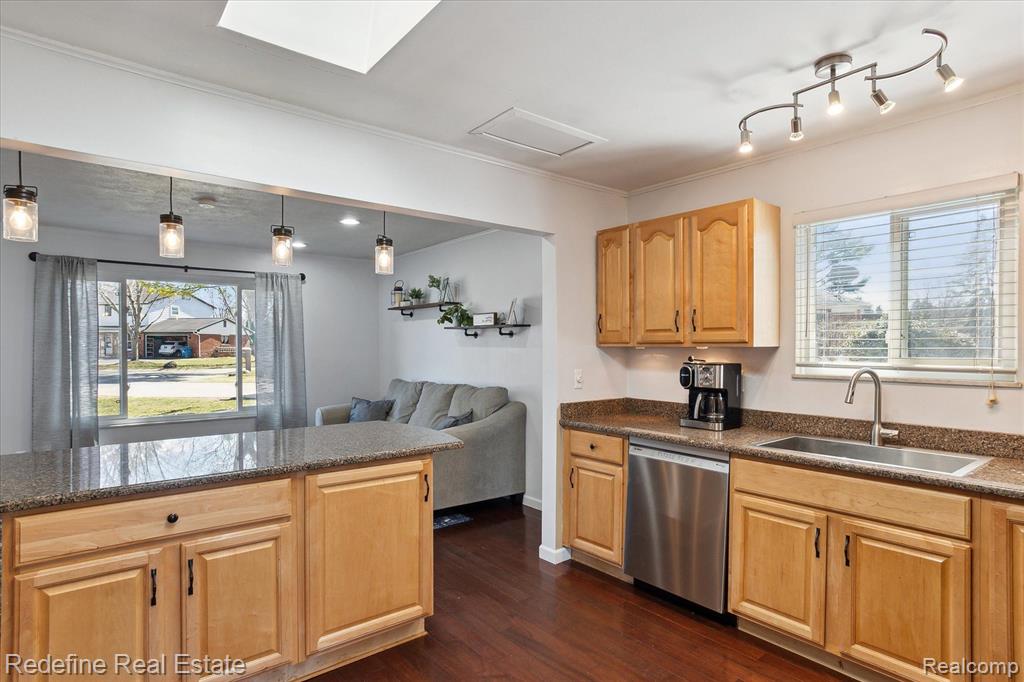 8272 W Huron Court, White Lake, MI — Photo 12
