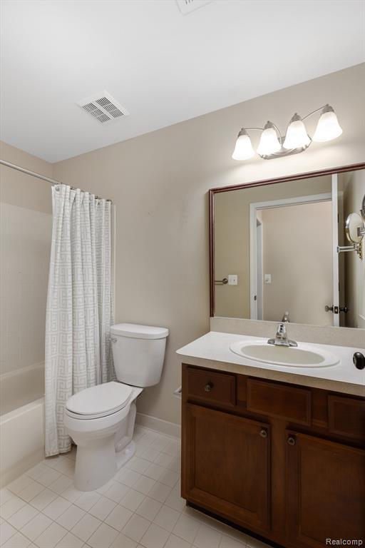 44264 PRINCETON Drive, Clinton Twp, MI 48038 — Photo 9