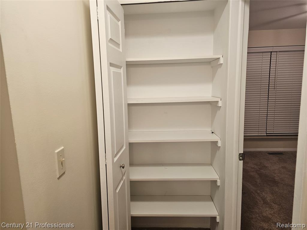 40705 Newport Drive, Plymouth, MI 48170 — Photo 12