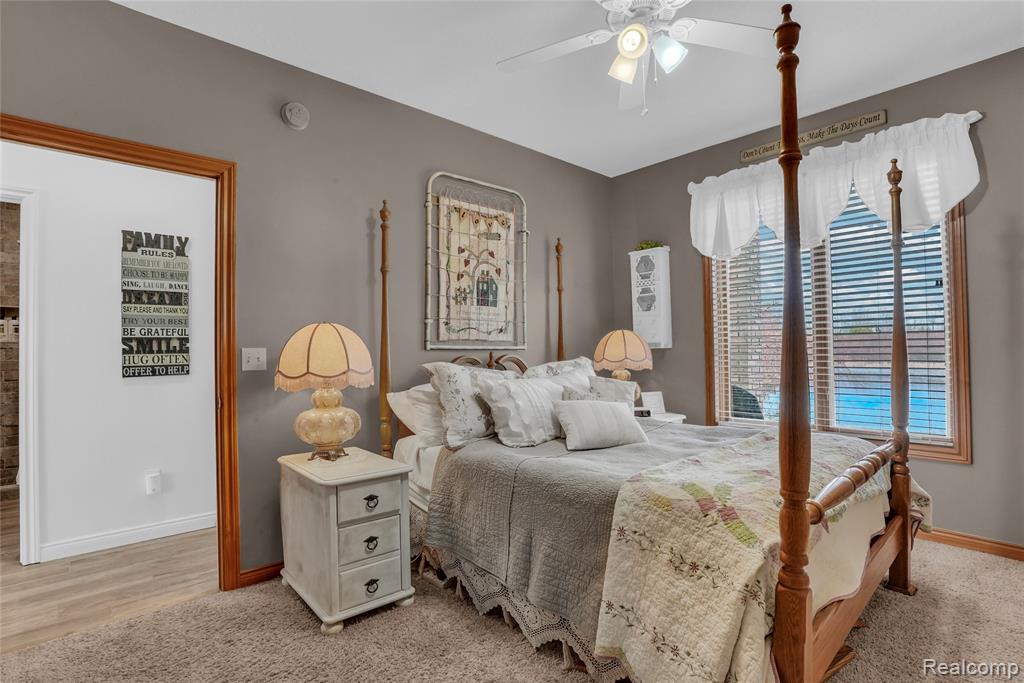 130 Whites Court, Houghton Lake, MI, 48629