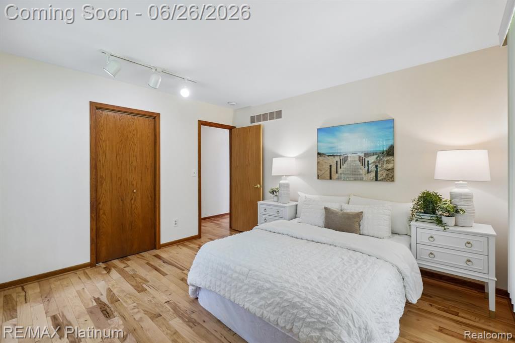6100 Oak Valley Drive, Whitmore Lake, MI 48189 — Photo 18