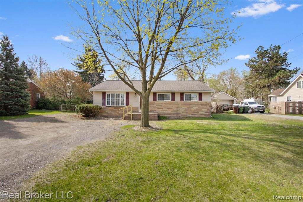 7460 22 MILE Road, Shelby Twp, MI 48317 — Photo 3