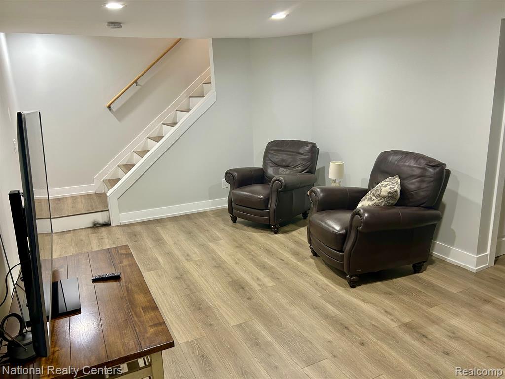 38887 Country Circle, Farmington Hills, MI 48331 — Photo 24