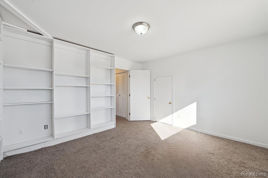 9836 Hawthorne Glen Drive, Grosse Ile, MI 48138 — Photo 22