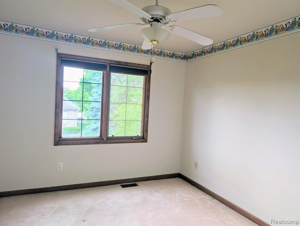 421 Buttercup Drive, Rochester Hills, MI 48307 — Photo 11