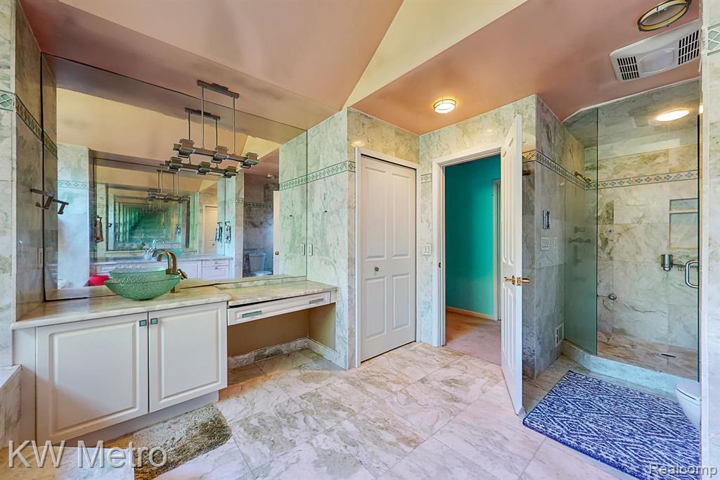6657 Chelsea Bridge, West Bloomfield, MI — Photo 26