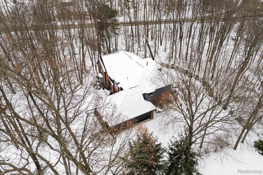 9050 Cascade Drive, South Lyon, MI 48178 — Photo 48