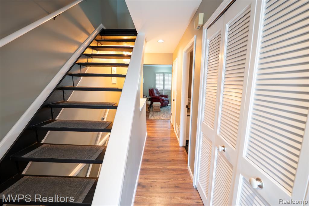 804 S Oak Brook Ridge Drive, 149, Rochester Hills, MI 48307 — Photo 17