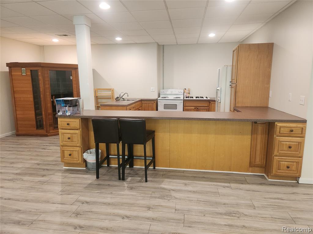 6858 Brockhurst Boulevard, West Bloomfield, MI — Photo 5