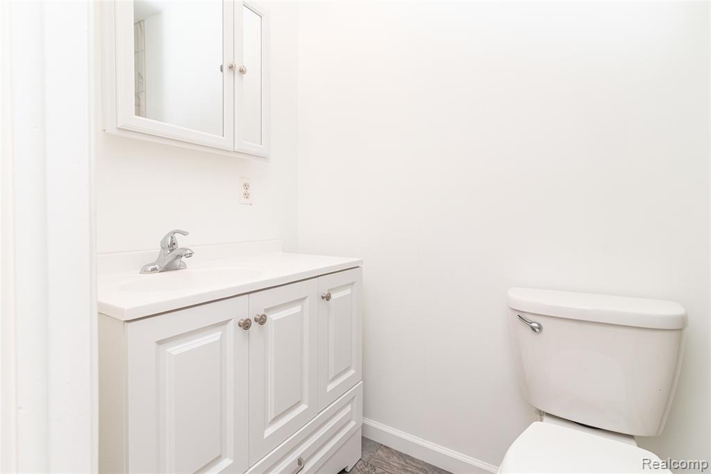41975 Cherry Hill Road, Novi, MI — Photo 9