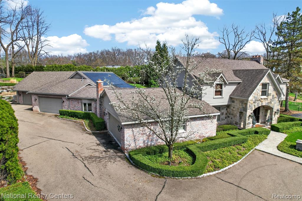 4233 N N Willoway Estates Court, Bloomfield Hills, MI, 48302