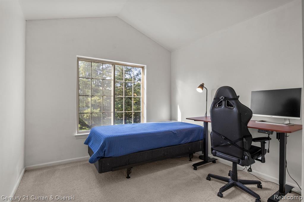 5725 VERSAILLES Avenue, Ann Arbor, MI 48103 — Photo 15